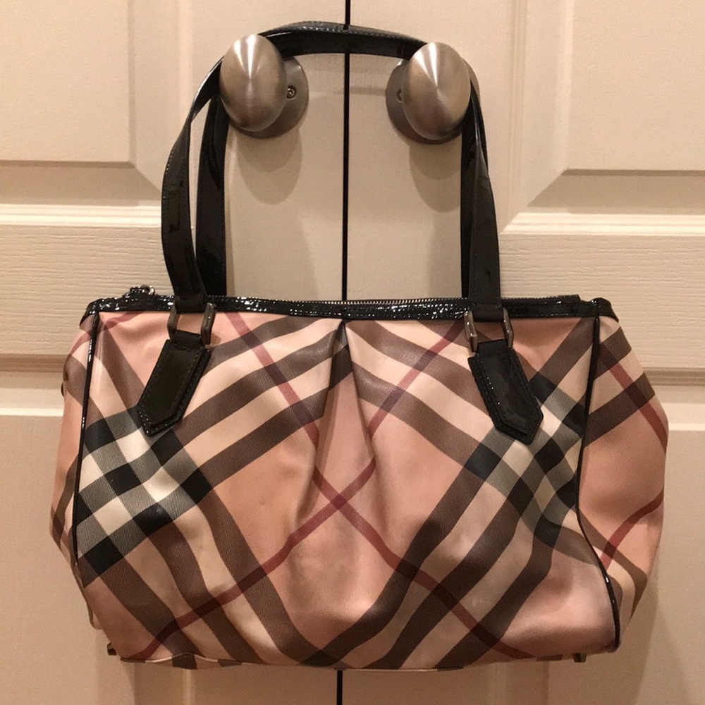 🛍 Burberry Satchel 🛍